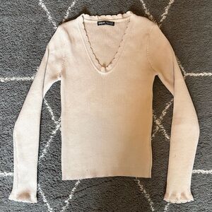 SHEIN Cream Scalloped V-Neck Sweater